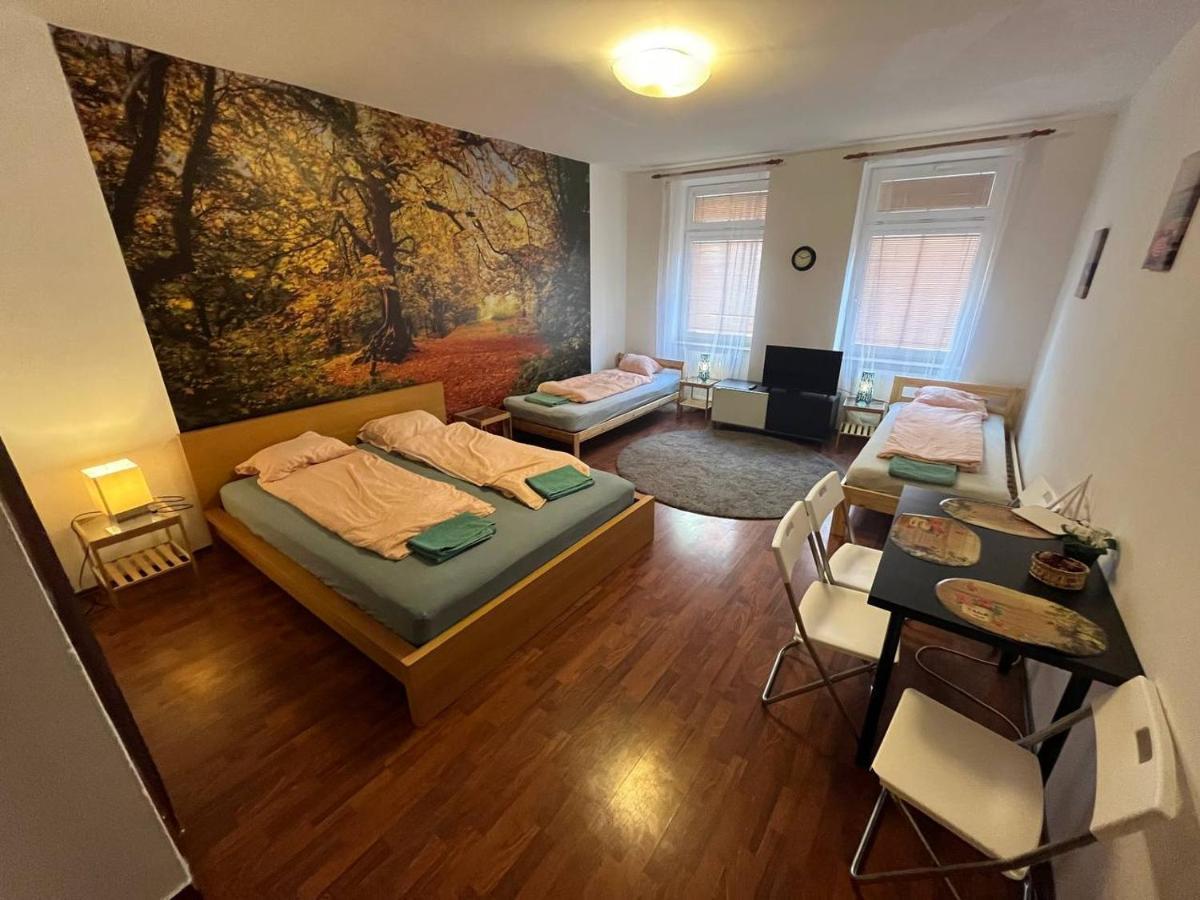 Apartments Spolkova Brno Exterior photo